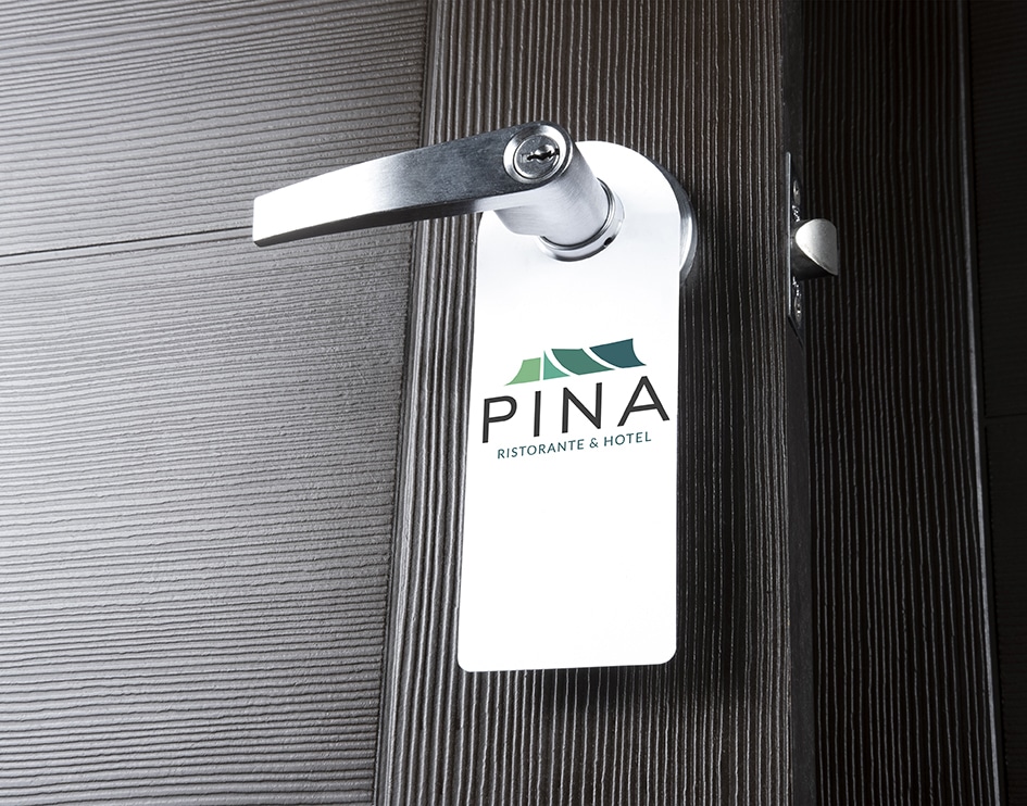 Hotel Pina logo mockup1 comunicazione e marketing